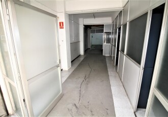 Local comercial – Barcelona 135.00 m2 photoOne