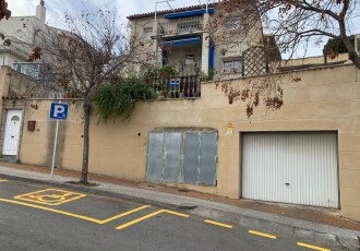 Unifamiliar aislada – Castelldefels 368.00 m2 photoOne