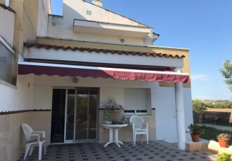 Unifamiliar adosada – Cubelles 200.00 m2 photoOne