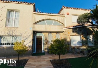 Chalet – Sabadell 311.00 m2 photoOne