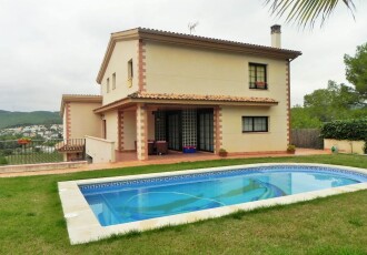Chalet – Cubelles 800.00 m2 photoOne