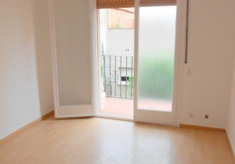 Piso – Hospitalet de Llobregat 91.00 m2 photoOne