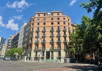 Piso – Barcelona 192.00 m2 photoOne