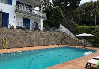 Xalet – Sant Cebrià de Vallalta 180.00 m2 photoOne