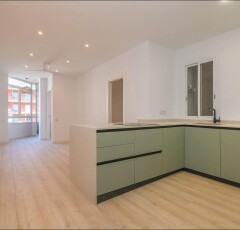 382842_4e566637df8b934e8f12411d90e6daa81