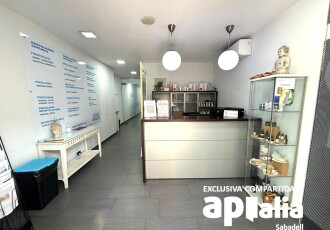 Local comercial – Barbera del Vallès 193.00 m2 photoOne