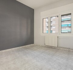 109413163_20deb6678b61f3401642a5afad339ecd