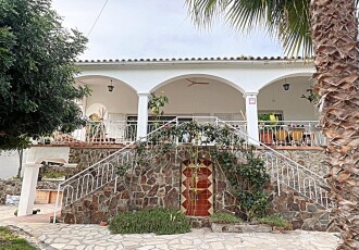 Chalet – Cunit 347.00 m2 photoOne