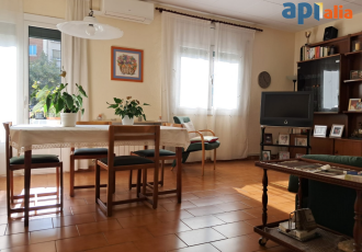 Piso – Barcelona 106.00 m2 photoOne