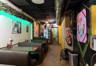 Local comercial – Barcelona 193.00 m2 photoOne