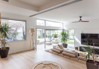 Xalet – Esplugues de Llobregat 351.00 m2 photoOne