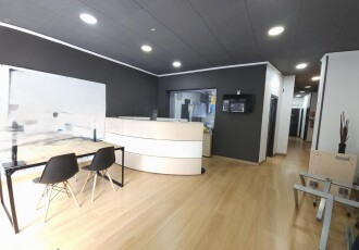 Local comercial – Sant Joan Despí 111.00 m2 photoOne